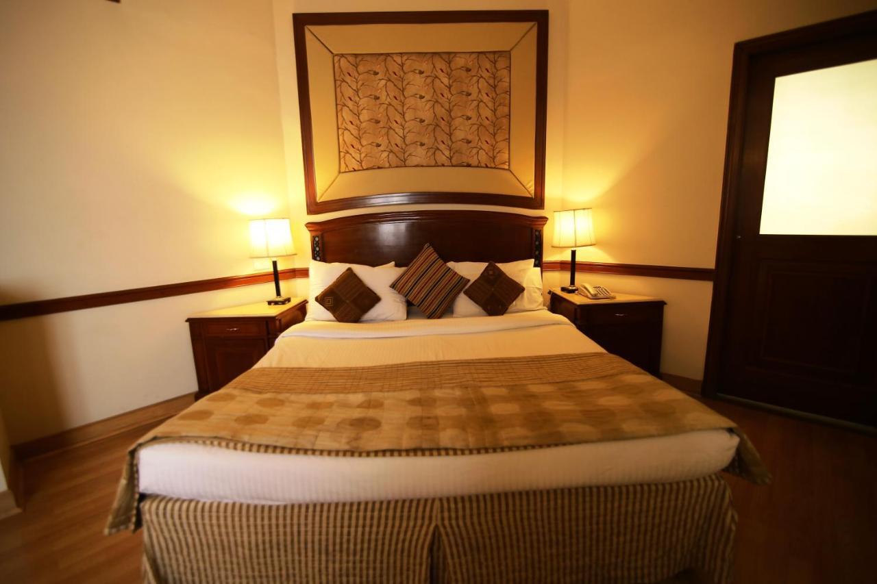 Hotel President Jalandhar Ngoại thất bức ảnh