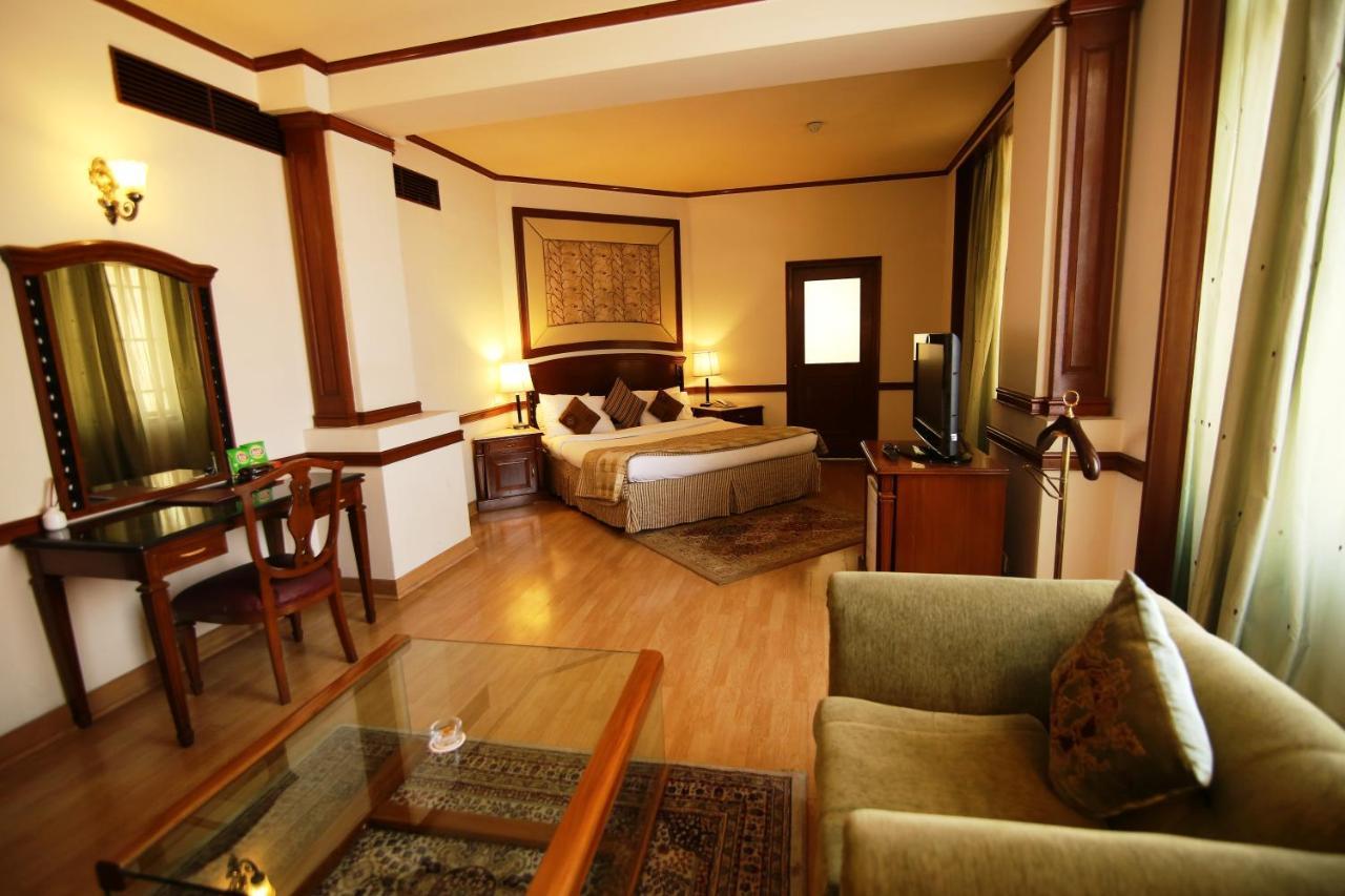 Hotel President Jalandhar Ngoại thất bức ảnh