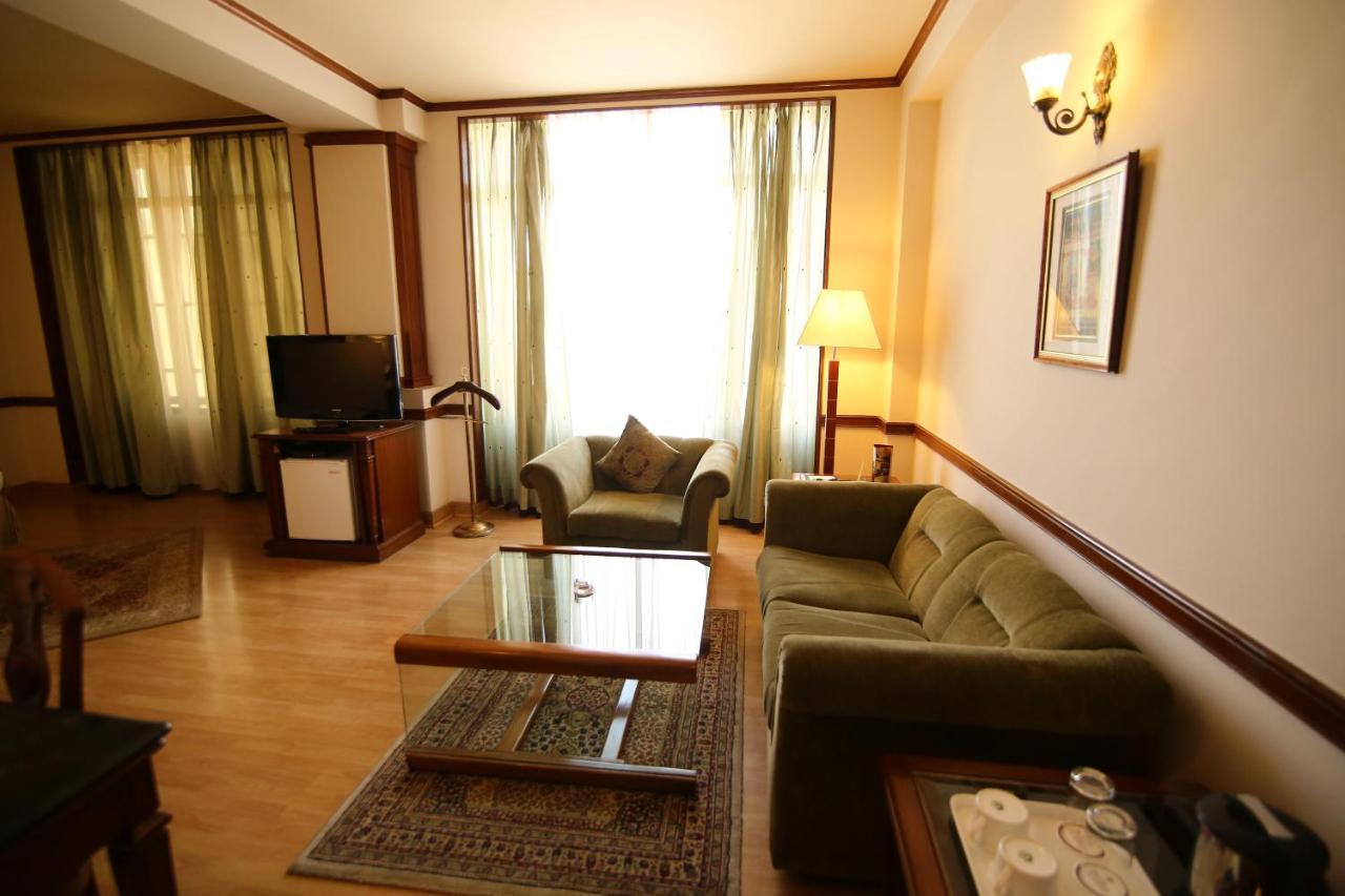 Hotel President Jalandhar Ngoại thất bức ảnh