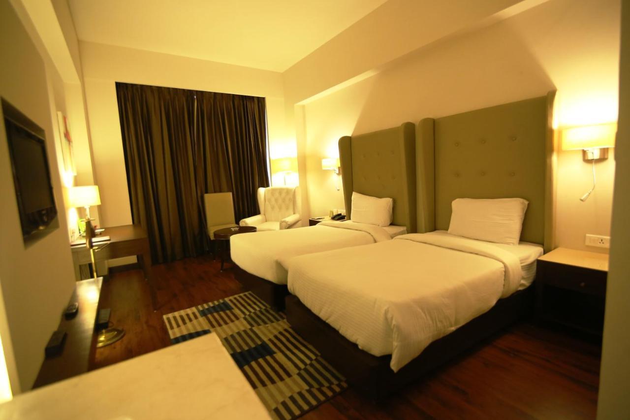 Hotel President Jalandhar Ngoại thất bức ảnh