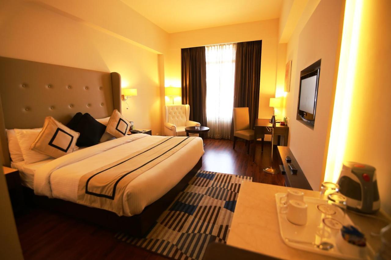 Hotel President Jalandhar Ngoại thất bức ảnh