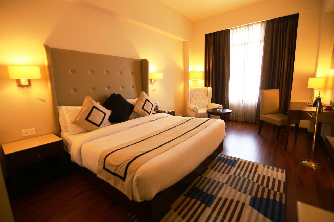 Hotel President Jalandhar Ngoại thất bức ảnh